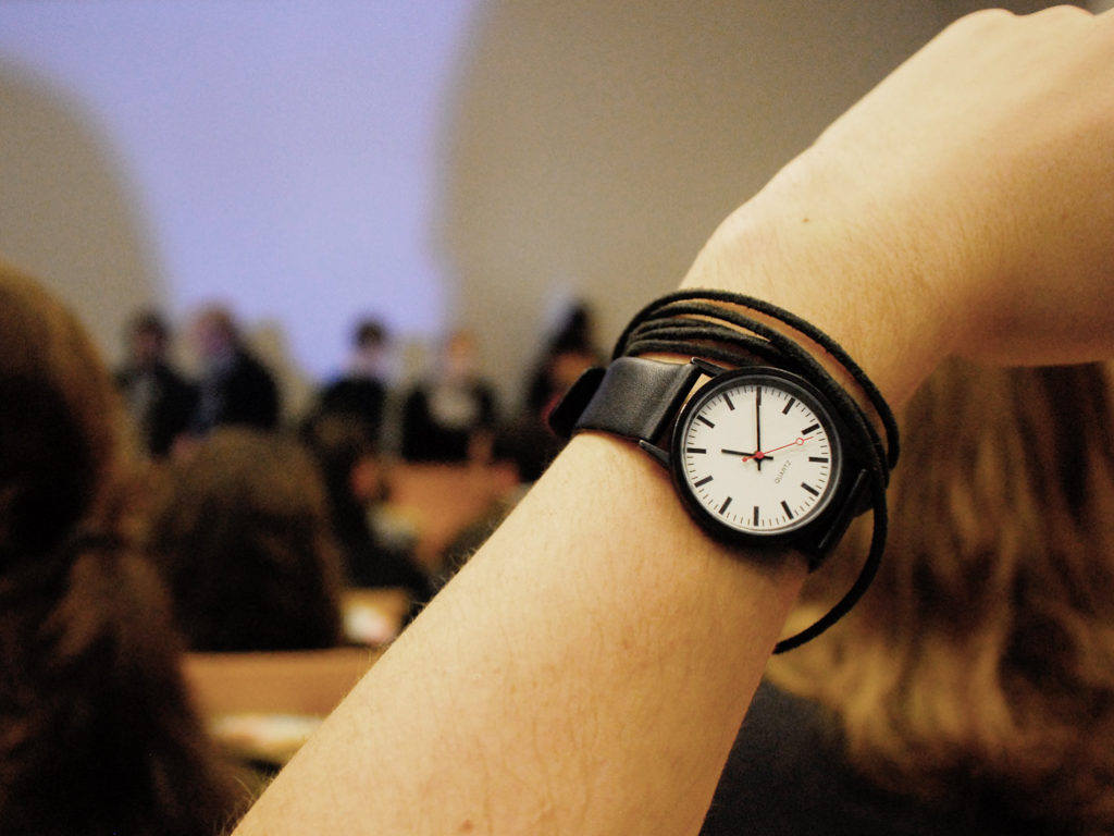 Perfekt in der Zeit für die Präsentations-Premiere