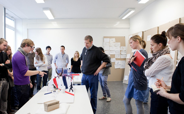 Die Gruppe entscheidet sich für die ersten Modelle