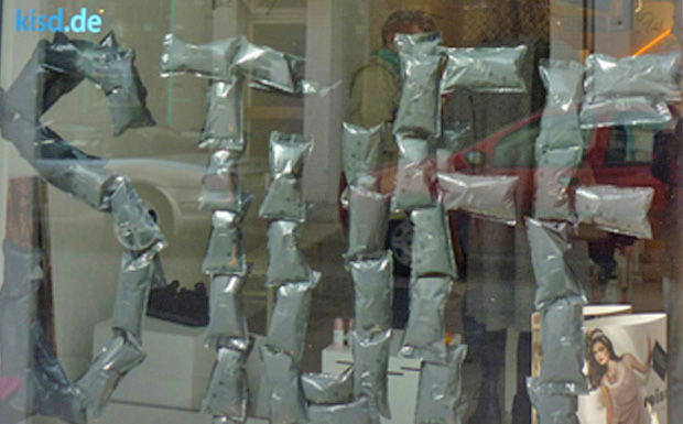 Schaufenstergestaltung »Free Stuff«