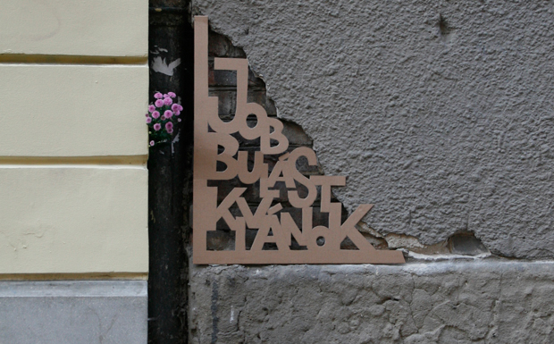 Jobbulast kivanok 01 – Mauerecke