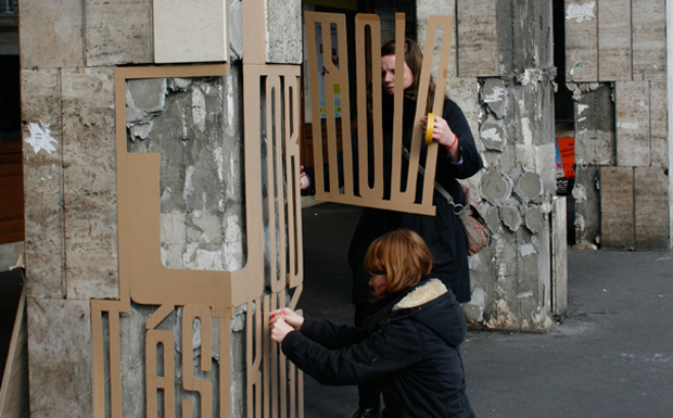 Jobbulast kivanok 05 – Säulengang