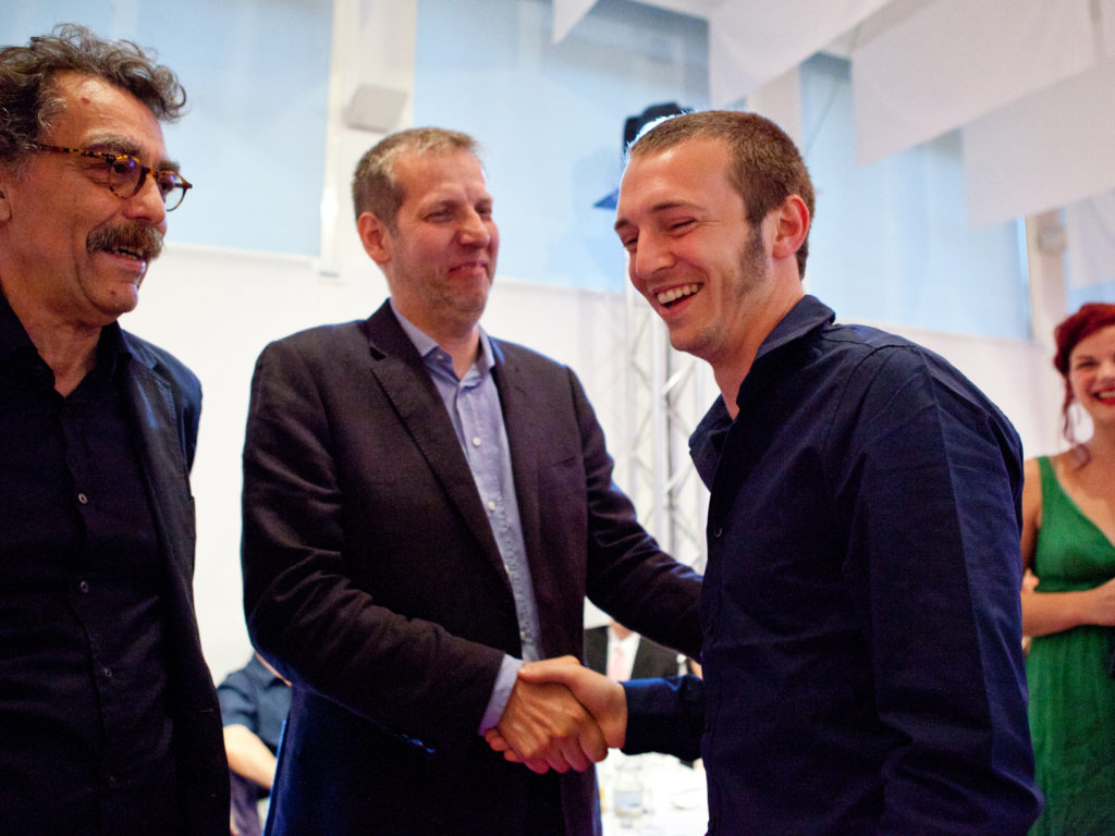 Verleihung der Urkunden …