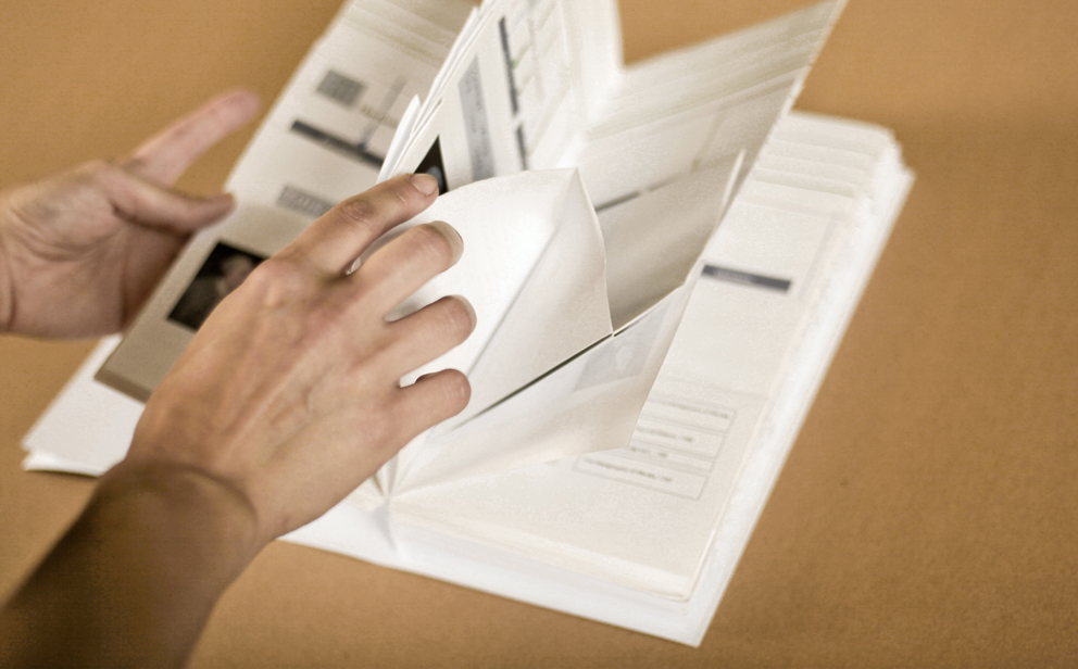 Das Faltprinzips der »Identity-Map« erlaubt das punktuelle »Lesen« und erzeugt Übersicht über den Diskurs.