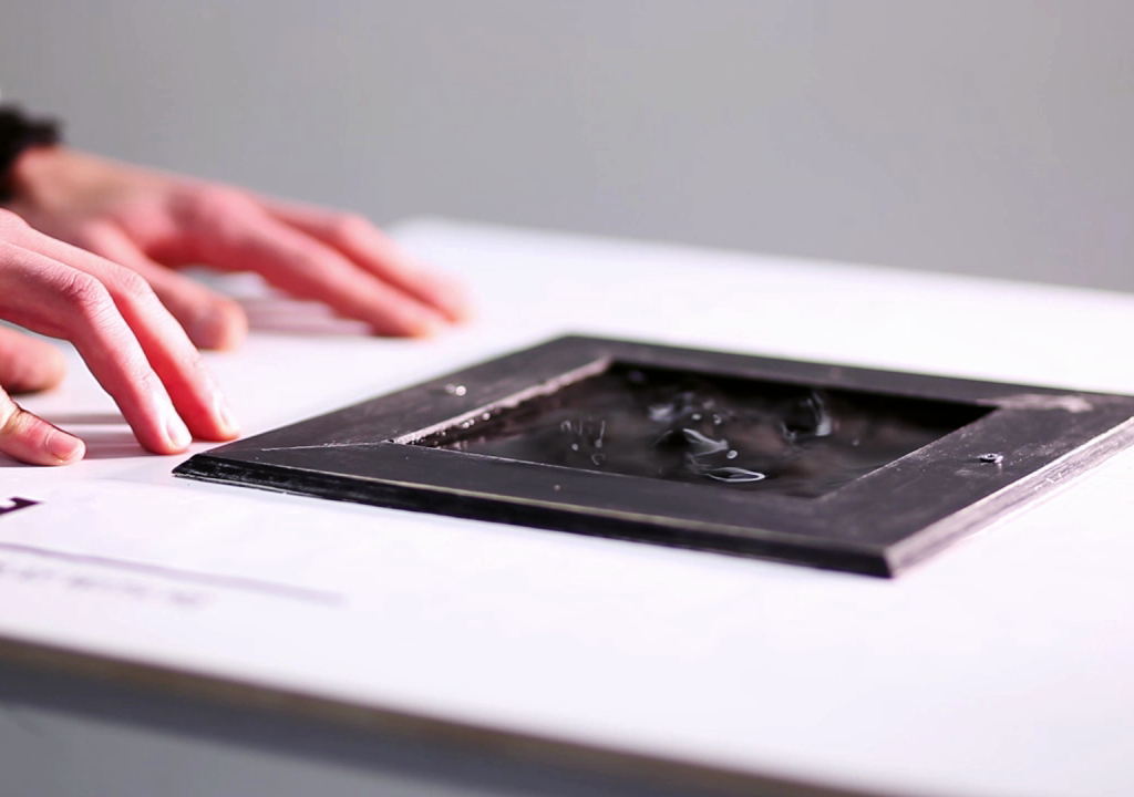 .fluid – a reactive surface