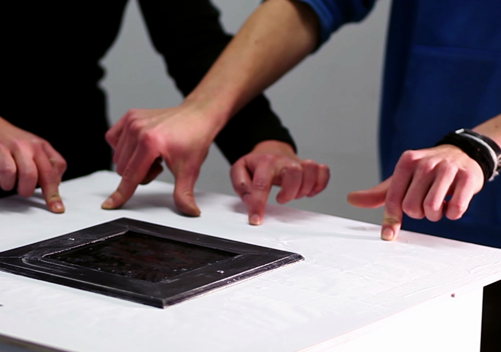 .fluid – a reactive surface