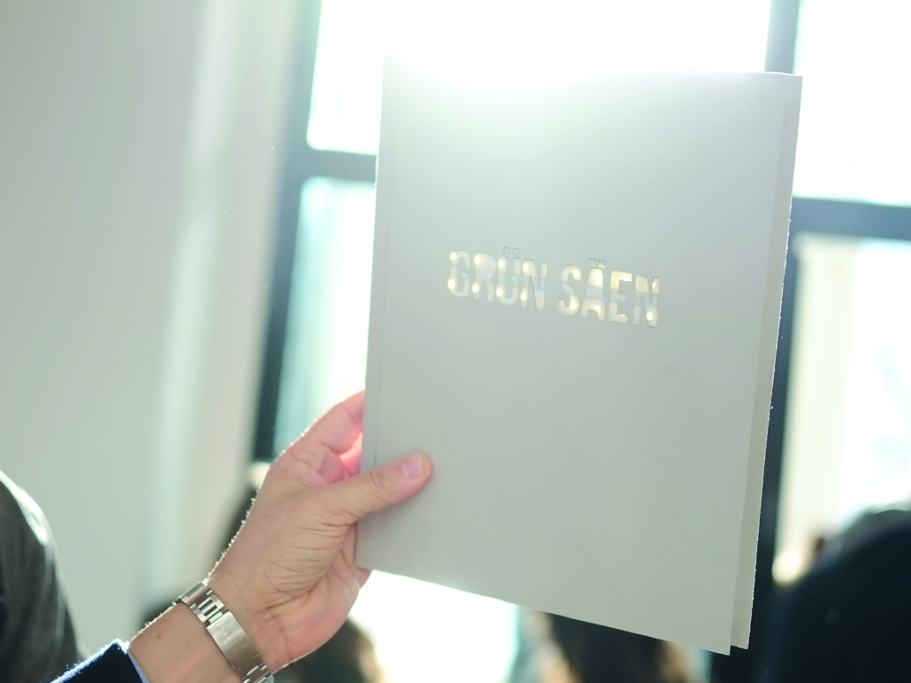 An experiment with solar modules, Sibel Huz; Photo: © Christian Weeke