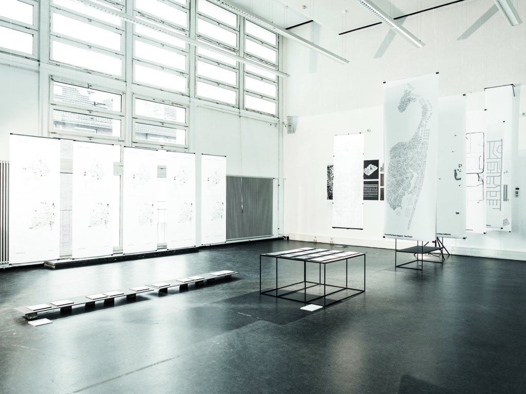 Julianna Gräf, Paris Banlieues- Clichy-sous-Bois and Saint-Cloud, 2017