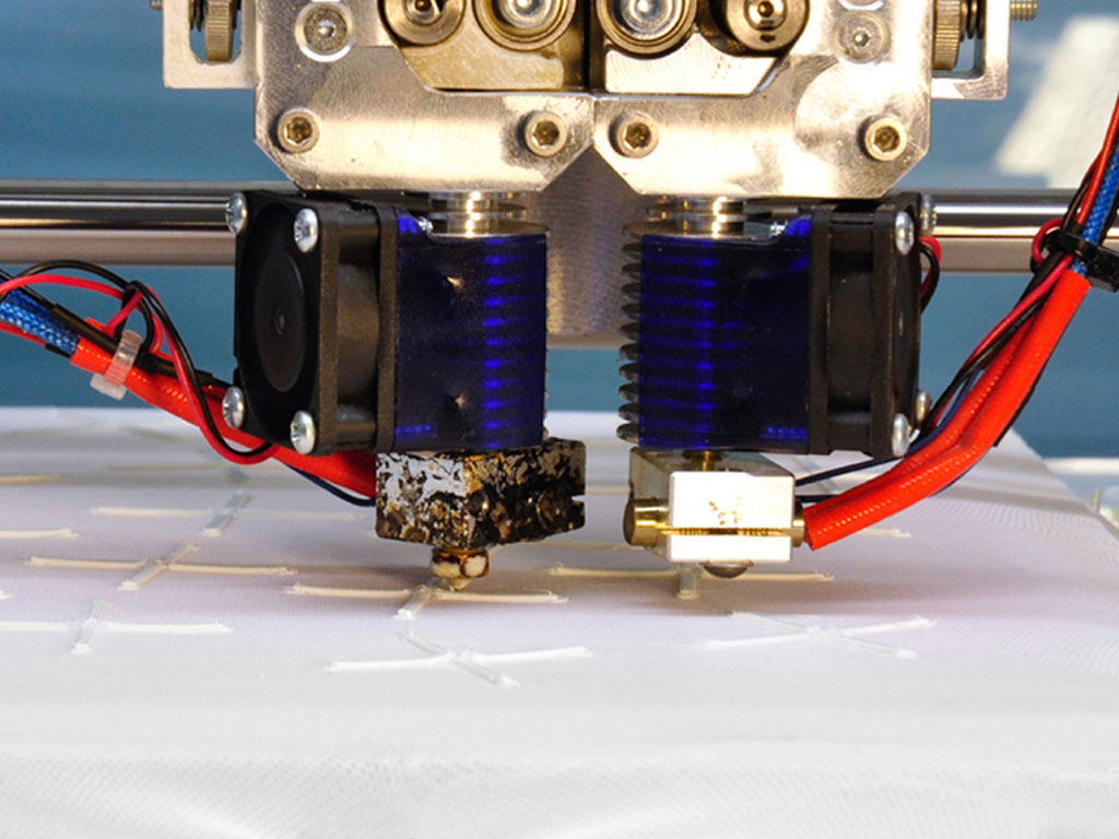 sonogrid: 3D printing on pre-stressed fabric