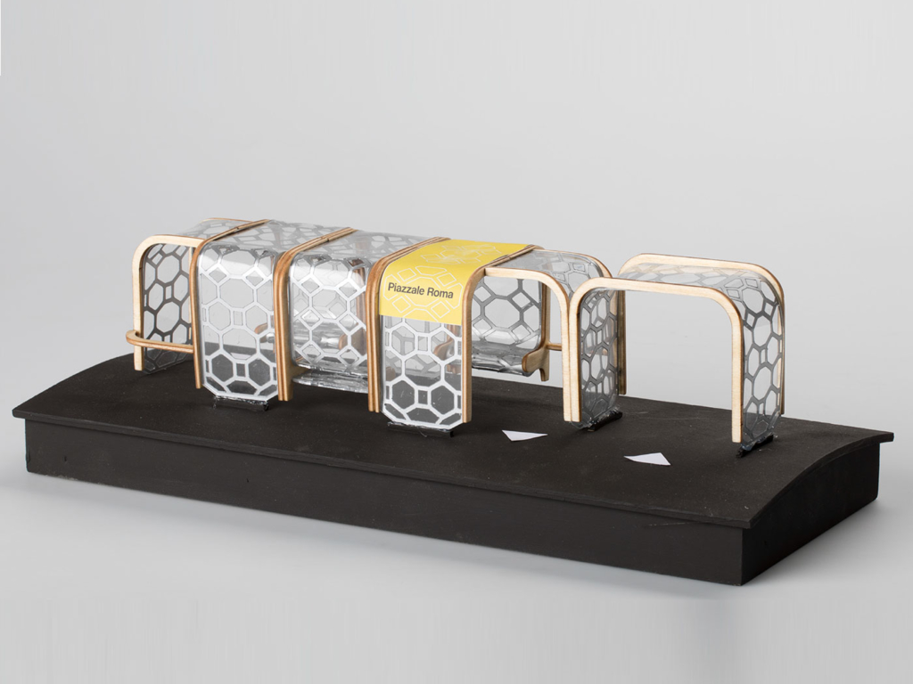 PIAZZALE ROMA, Miguel Lobato