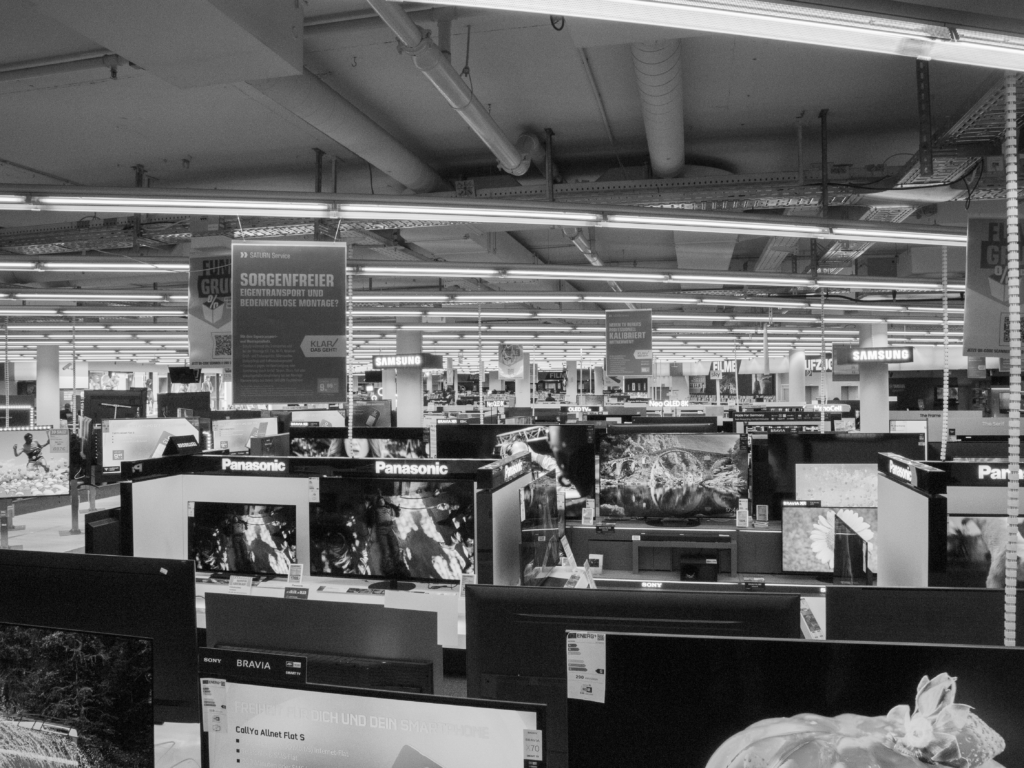 Eva Afifah + Samuel McBride.01