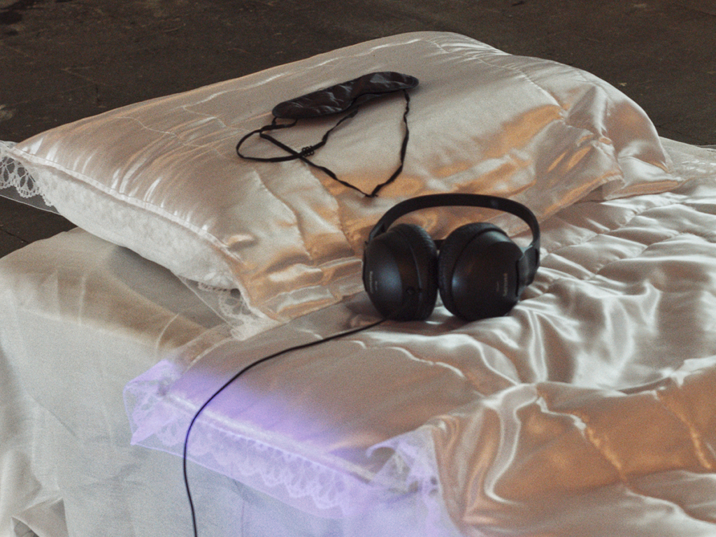 Neither here, nor there. A meditation on death