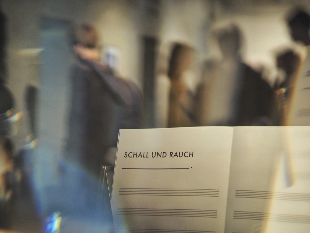 Neither here, nor there. A meditation on death