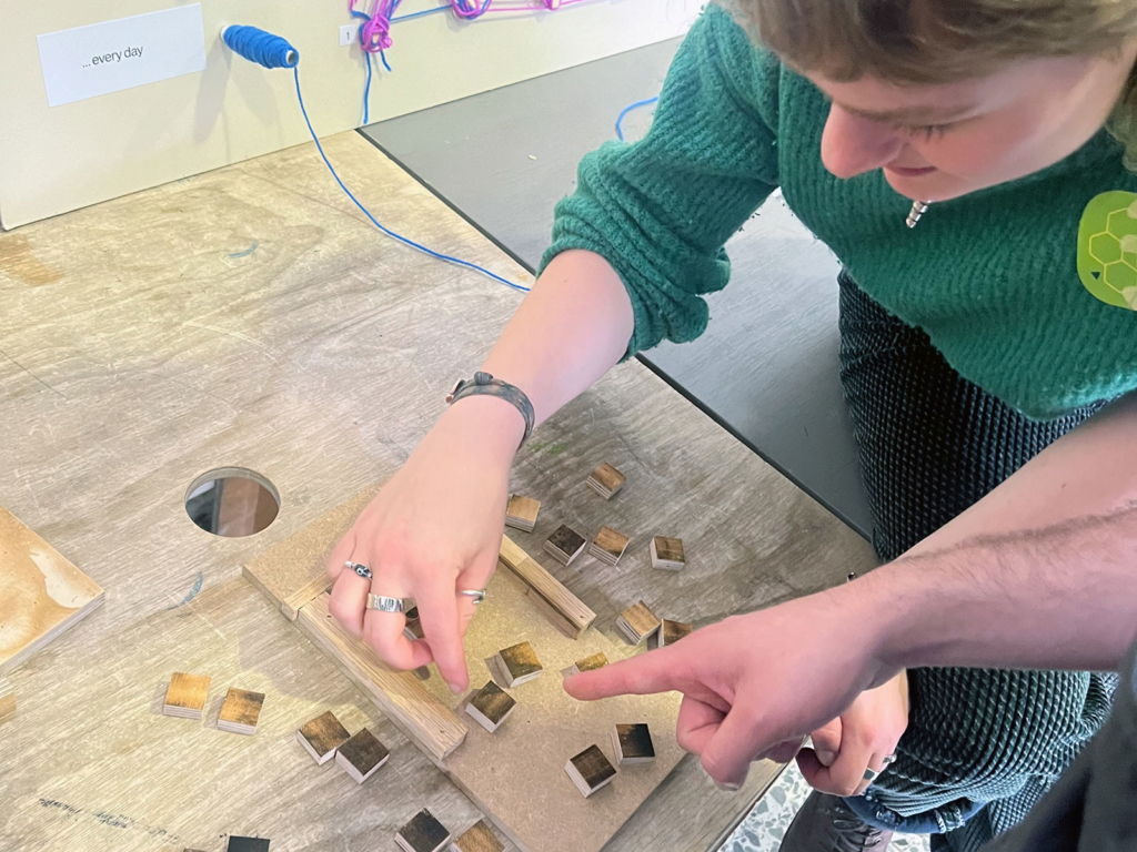 Exhibition at KISD: Playing with the face recognition puzzle