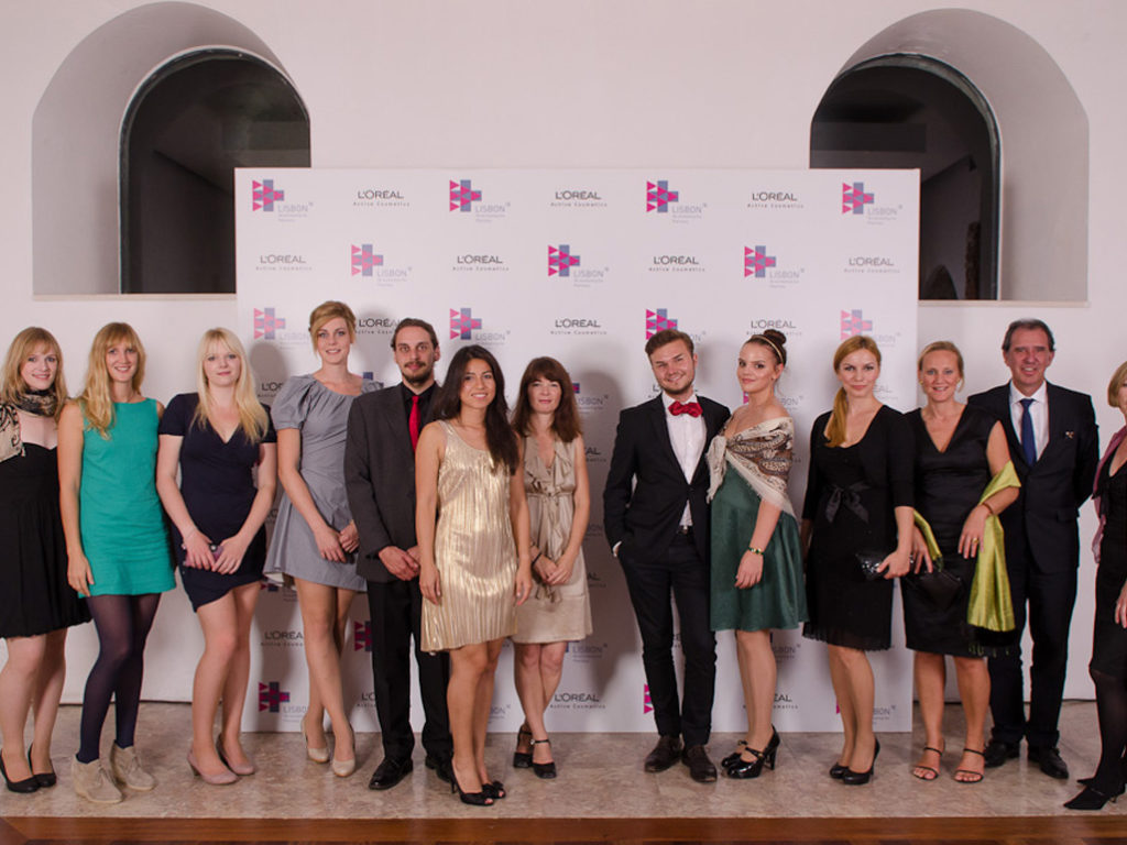 Das KISD Team auf der Gala in Lisabon zusammen mit den Mitarbeiterinnen des L'Oréal Deutschland Teams